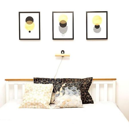 Modern & Cozy Place In The Very Heart Of تالين المظهر الخارجي الصورة