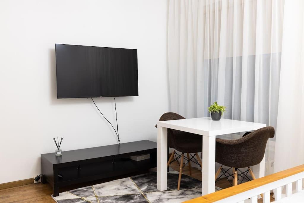 Modern & Cozy Place In The Very Heart Of تالين المظهر الخارجي الصورة